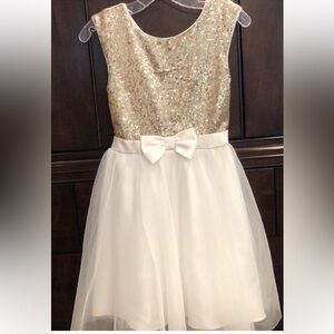 Lilt Stunning Gold Sequin and White Bow Front Girls Dress Sz 14